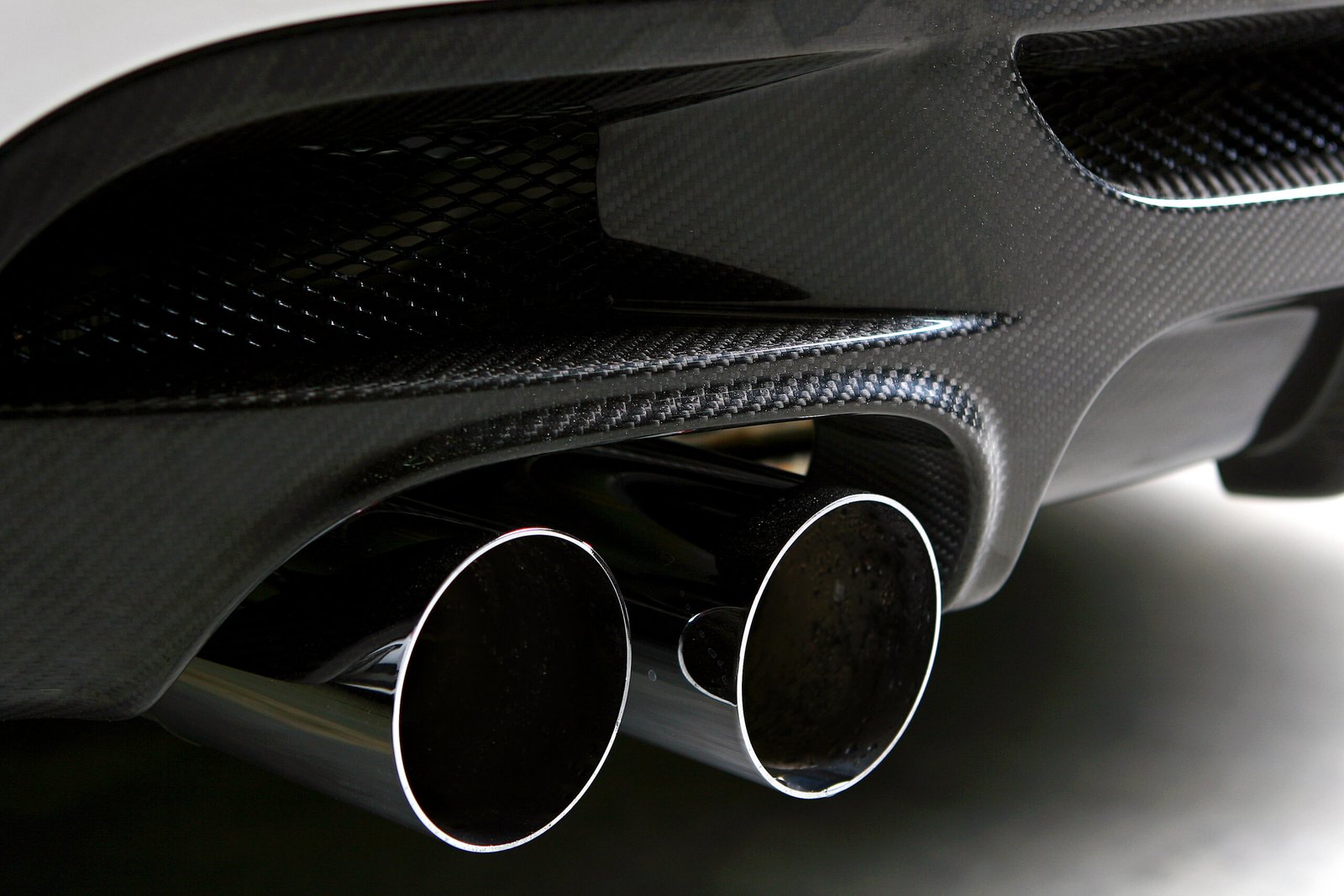 Automotive & Transport applications Lightweight exhaust and chassis components for automotive and transport